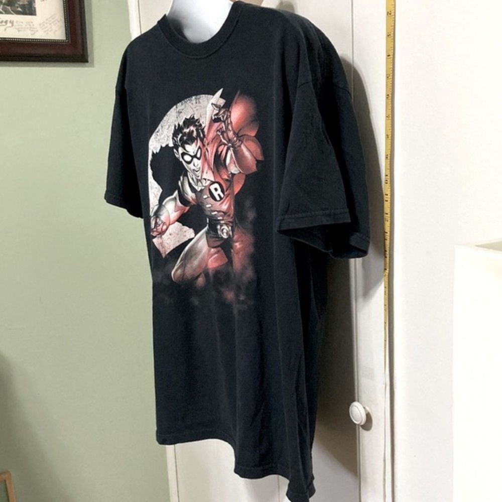 BATMAN ROBIN SPOTLIGHT Boys Youth Black Tshirt Size 14 - Picture 4 of 11
